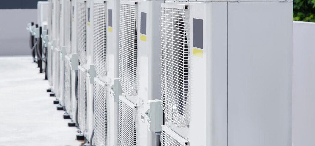 air-conditioning-hvac-roof-industrial-building_crac